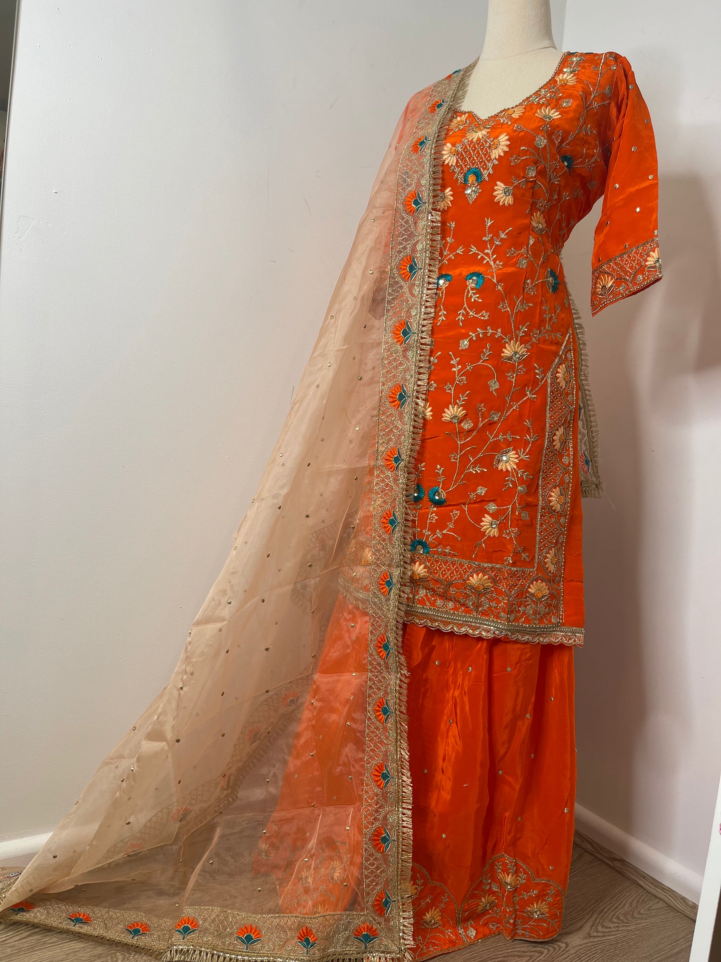 Seerat gharara suit