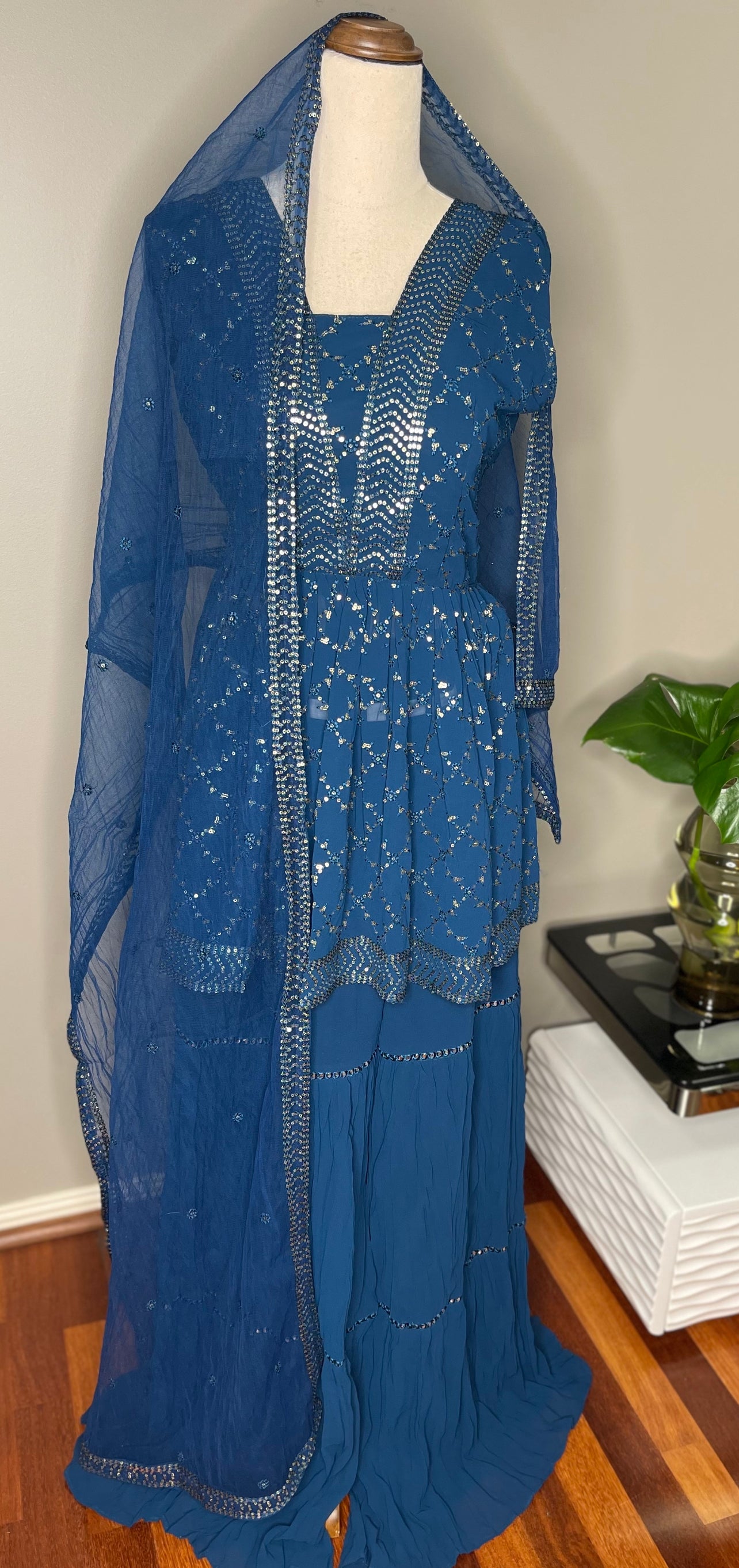 Soni gharara suit
